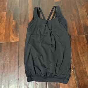 Lululemon Nouveau Limits Black Tank Women’s Size 8 Cross Back Open Back W1NBBS